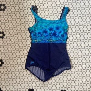 Women's Speedo Swimsuit Size 10 Blue Floral One Piece Built in Bra